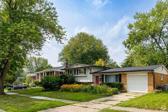 Newer homes in Gault Village often feature larger square footages and attached garages.
