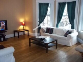 11 Euston St Unit 3, Brookline, MA 02446