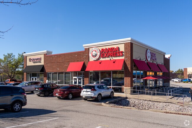 Many of Florissant's chain restaurants reside on Lindbergh Boulevard.