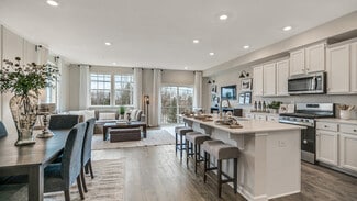1087 Meadowlark Dr, Fogelsville, PA 18051