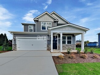 4141 Autumn Cove Dr, Clover, SC 29710