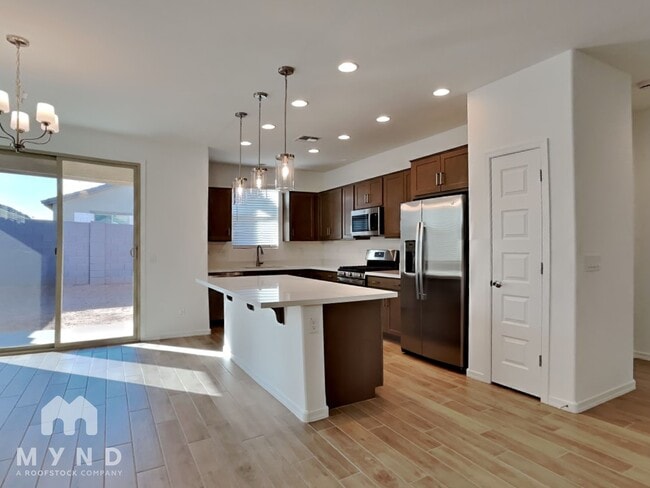 9967 W Whitton Ave, Avondale, AZ 85392 - photo 2