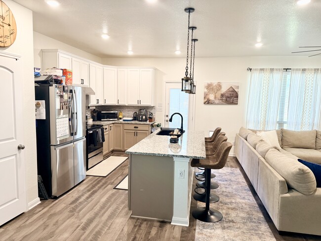 834 Ross Rd, Copperas Cove, TX 76522 - photo 4