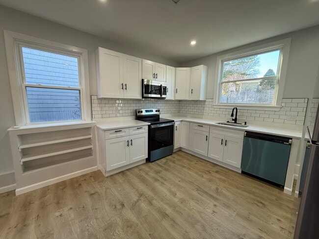 95 Bowdoin St unit 3, Winthrop, MA 02152 - photo 2