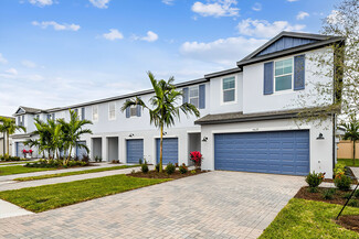 5657 Tripoli Dr, Palmetto, FL 34221