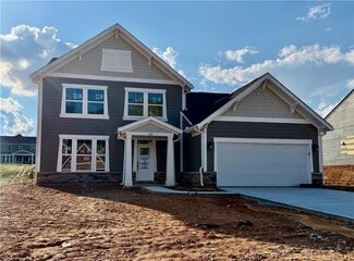 155 Pickens Bluff Ln, Hiram, GA 30141