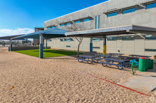 Education shines bright at Fireside Elementary in the heart of Phoenix.