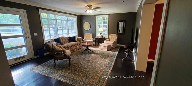 402 Church St NE unit 402 Church St NE Apt, Decatur, AL 35601 - photo 4