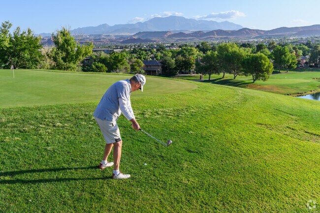 At the heart of Sunbrook sits the 27 championship holes golf course with the same name.