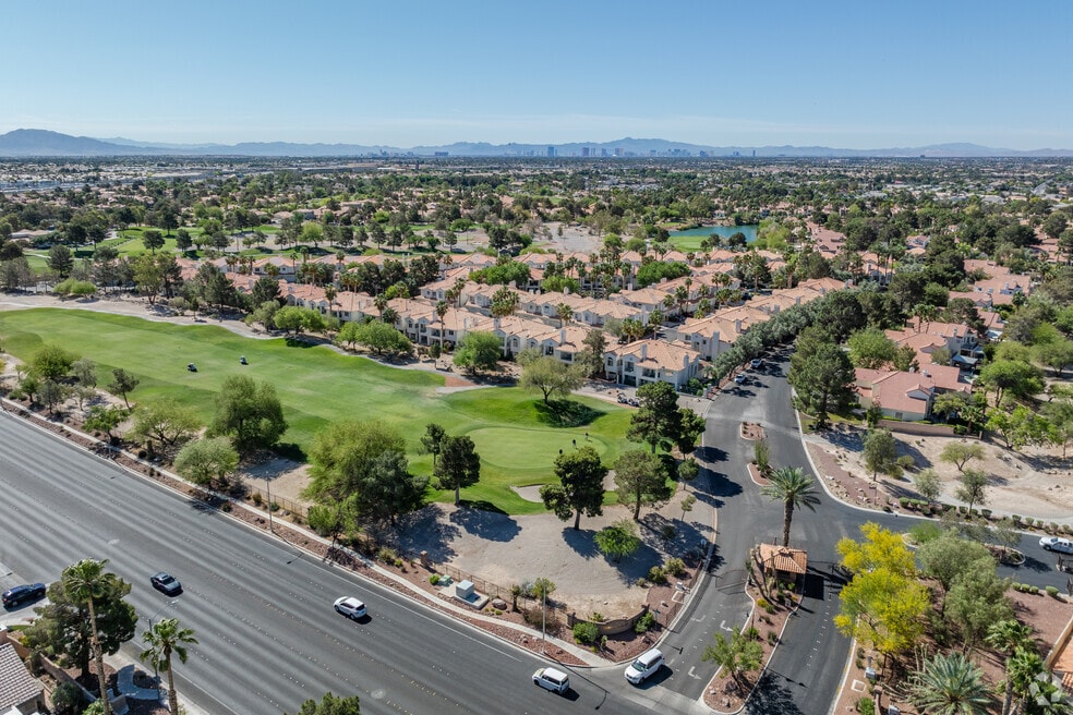 NH_PaintedDesert_566084_P2_V1_AG_0525