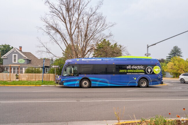 Rose Park has the Mountain Line for alternative transportation.