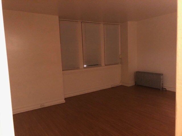 1307 Hamilton St unit 2, Allentown, PA 18102 - photo 4