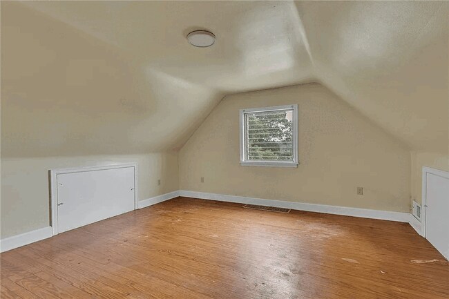 1736 Pierce St, Aliquippa, PA 15001 - photo 5