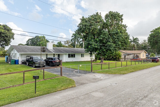 You will see some old ranch-style homes in Green Meadows.