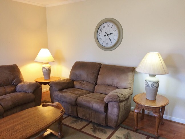 1406 W April Villa unit B, Montgomery, TX 77356 - photo 5