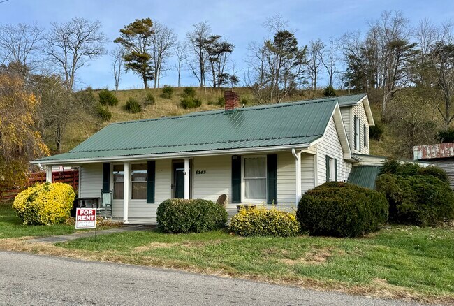 5163 Whitethorne Rd, Blacksburg, VA 24060 - photo 6