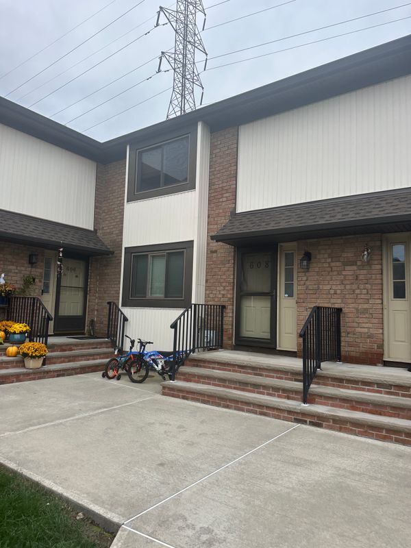 608 Robin Rd, Hillsborough Township, NJ 08844