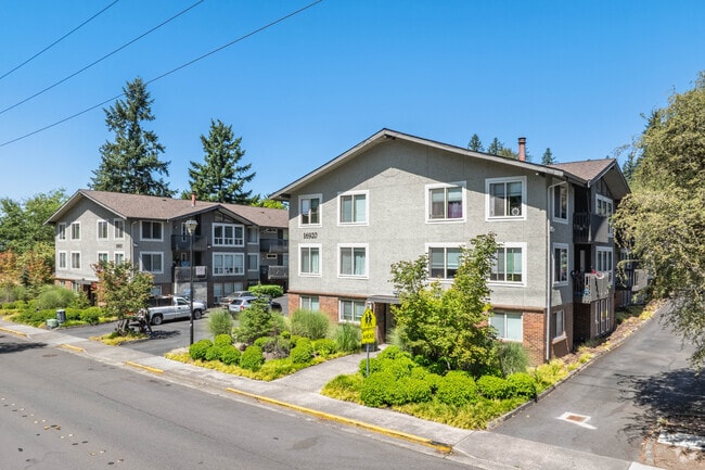 Quiet Family-Friendly Living In Downtown Redmond, Redmond, WA 98052 - photo 3