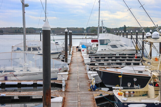 Boats of all sizes line the docks at Little Harbor Marina, preparing to set sail around the picturesque shores of New Castle Island.