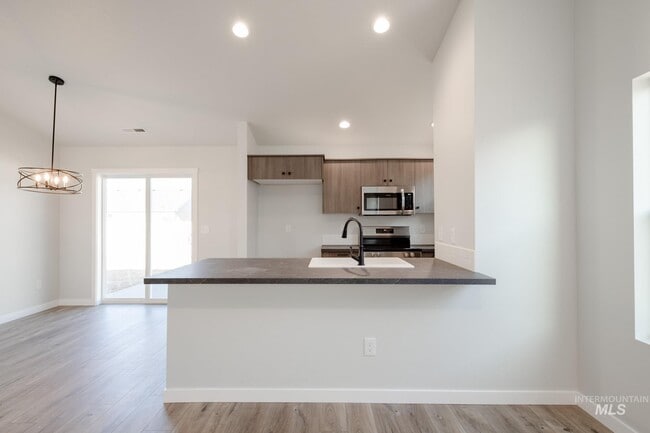 1702 W Unforgettable St, Meridian, ID 83642 - photo 3