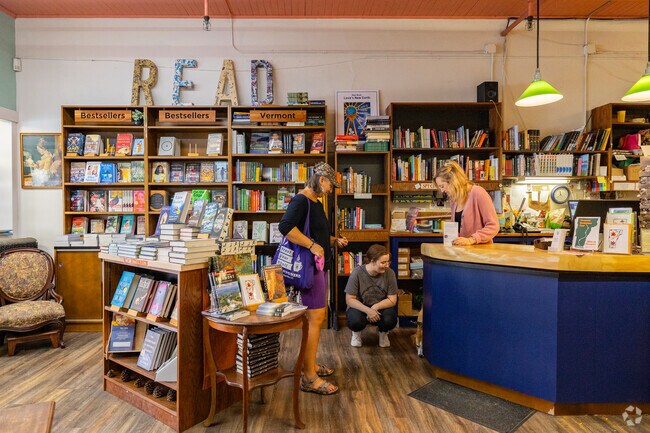 For a selection of new and used books, Murray Hill locals can check out Bear Pond Books in Montpelier.