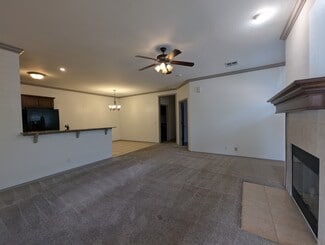 13715 Oxford Dr, Edmond, OK 73013