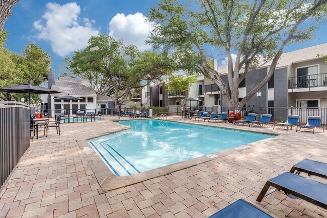 Argosy at Crestview, Austin, TX 78757 - photo 2