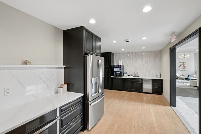 Center Place, Providence, RI 02903 - photo 6