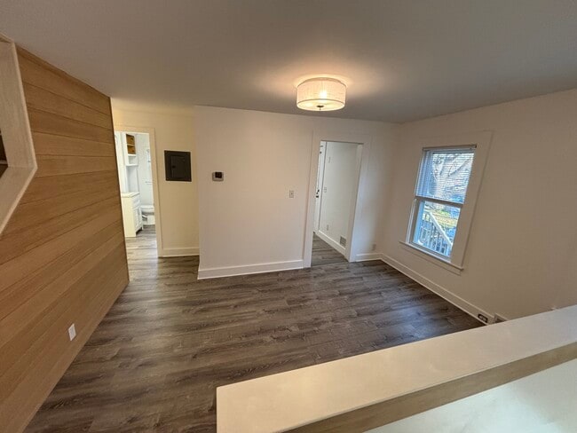 1744 Farmington Ave unit 3, Unionville, CT 06085 - photo 3