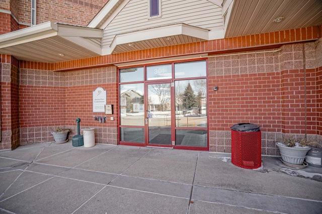 Junction Point unit 304, Madison, WI 53717 - photo 3