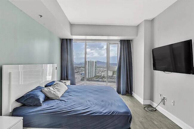 Sky Las Vegas unit 3407, Las Vegas, NV 89109 - photo 6