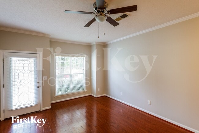 140 Warwick Cir, Alabaster, AL 35007 - photo 5