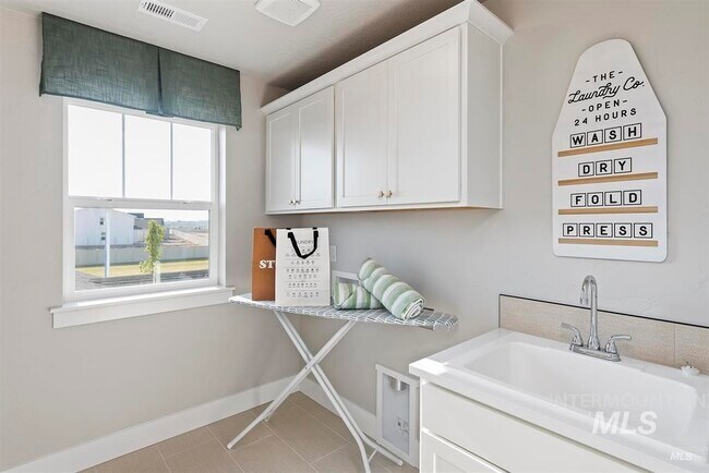 194 W Omphale St, Kuna, ID 83634 - photo 5