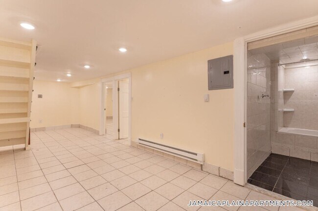 126 Day St unit 1, Jamaica Plain, MA 02130 - photo 7