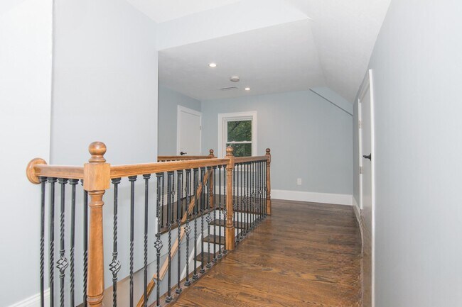 183 Tremont St unit 1, Newton, MA 02458 - photo 4
