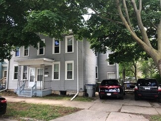 433 E Lloyd St Unit 433 Lower, Milwaukee, WI 53212