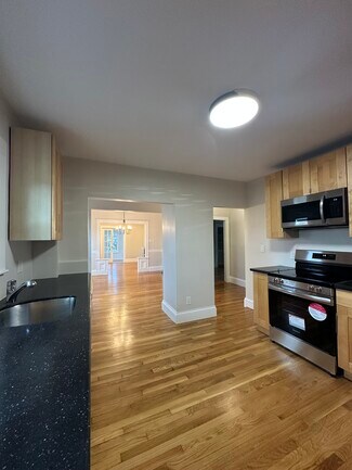 58 Boston Ave Unit 2, Somerville, MA 02144