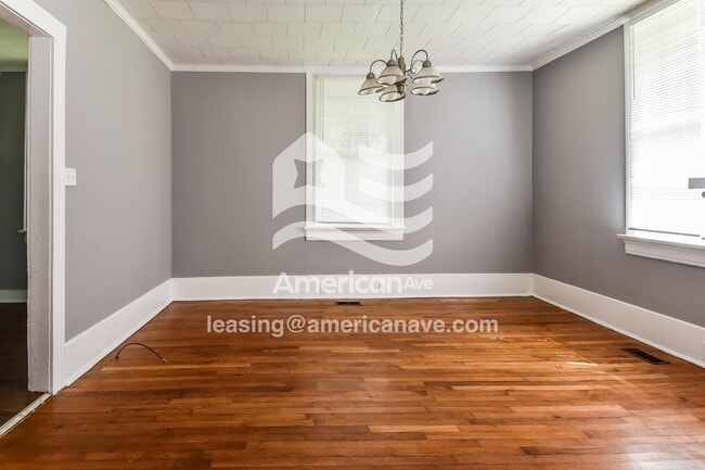 204 S Adair St, Clinton, SC 29325 - photo 4