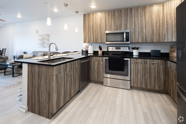 202 E. Green St by Bankier Apartments, Champaign, IL 61820 - photo 2