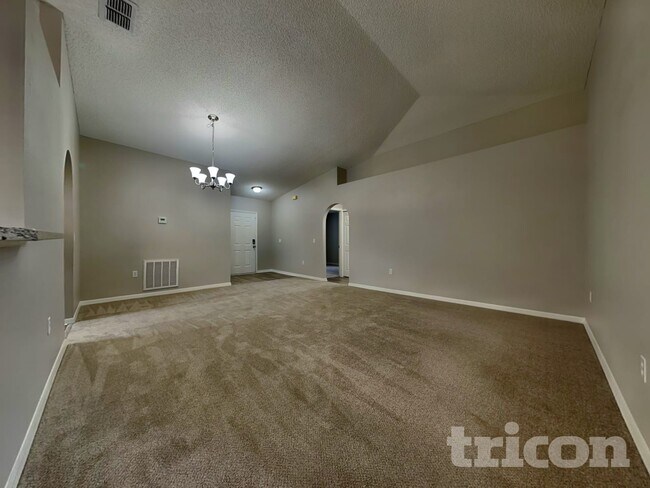 4468 Woodley Creek Rd, Jacksonville, FL 32218 - photo 2