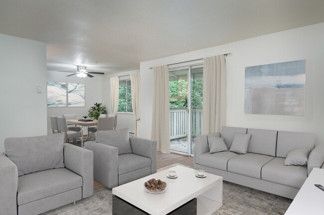 Mountain Knolls | Living Room