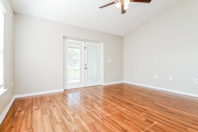 8212 Settles Crk Lp, Lakeland, FL 33810 - photo 6