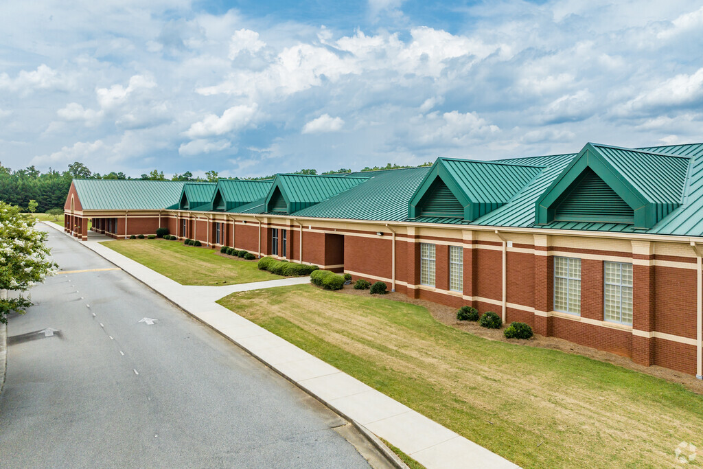Bethlehem Elementary School is a public pre-school and elementary school in Locust Grove.