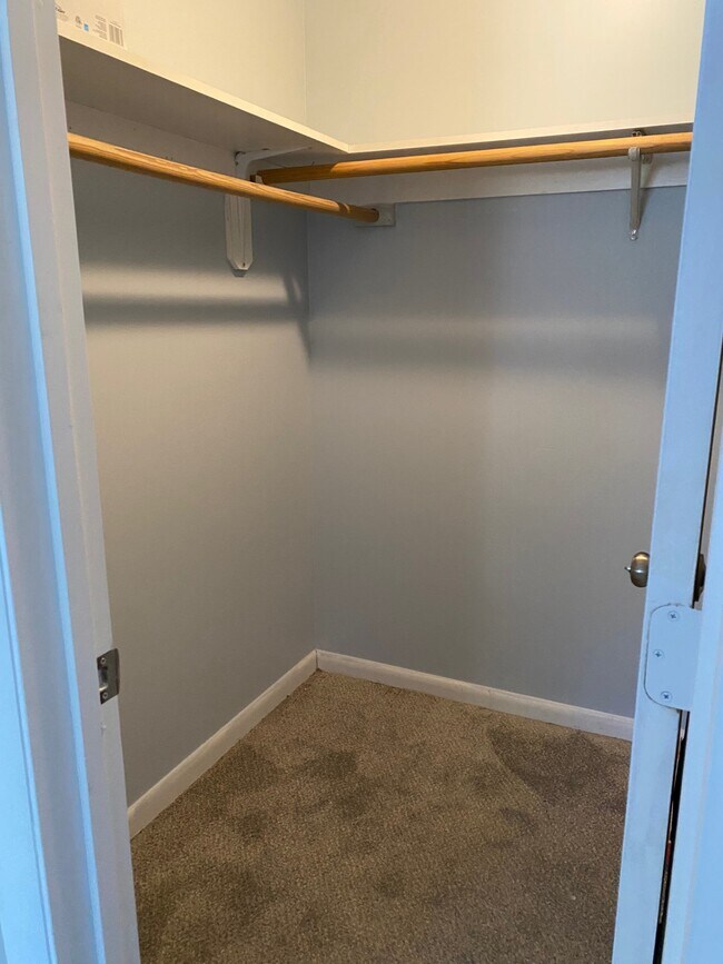 333 Vincellette St, Bridgeport, CT 06606 - photo 4