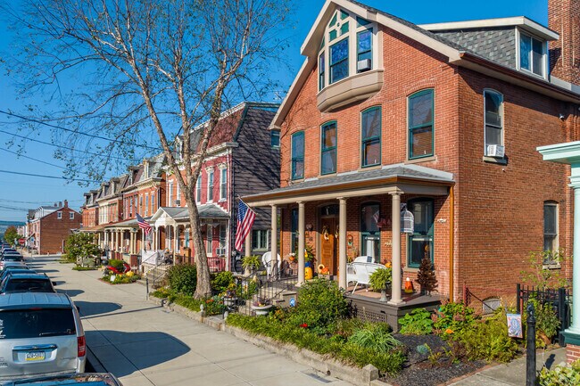 Townhomes of various architectural styles are common in Columbia.
