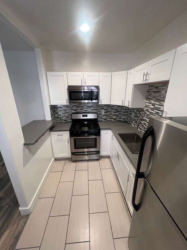 307 N Rampart Blvd, Los Angeles, CA 90026 - photo 2