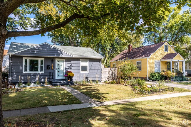 Oak Grove residents take pride in their homes and their curb appeal.