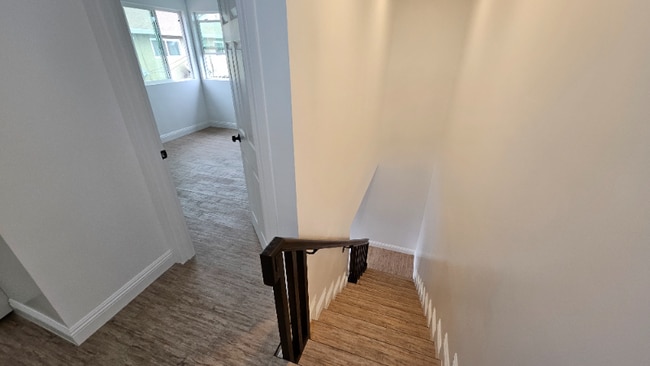 711 N Sloan Ave, Compton, CA 90221 - photo 7