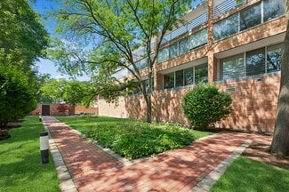 630 Vernon Ave Unit 10, Glencoe, IL 60022