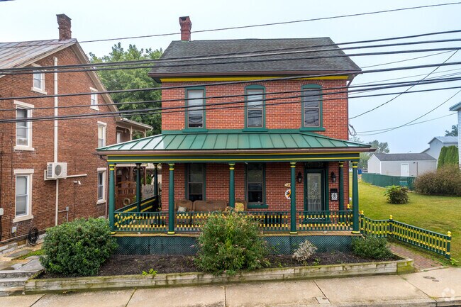 American foursquare homes are common in Myerstown’s historic neighborhoods.